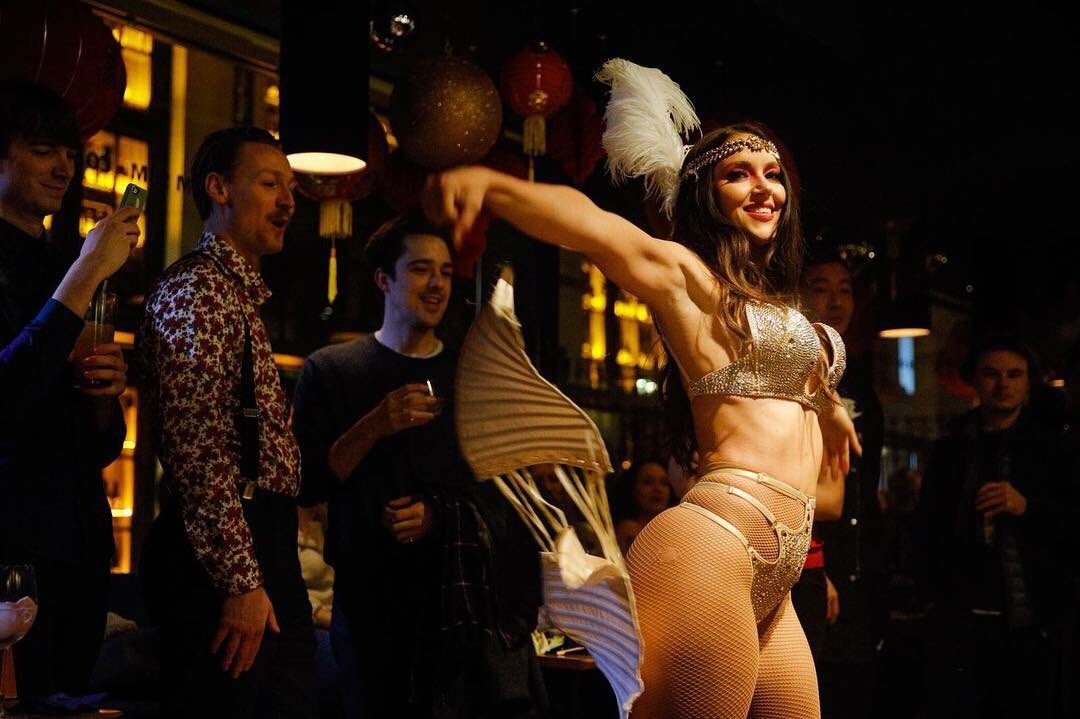 miareinaent's tweet photo. Show me how you B U R L E S Q U E ⭐️⭐️⭐️ #miadulcinea #burlesque #bespoke #entertainment #dancer #performer #ping #jprmedia https://t.co/2QncKhNiFz