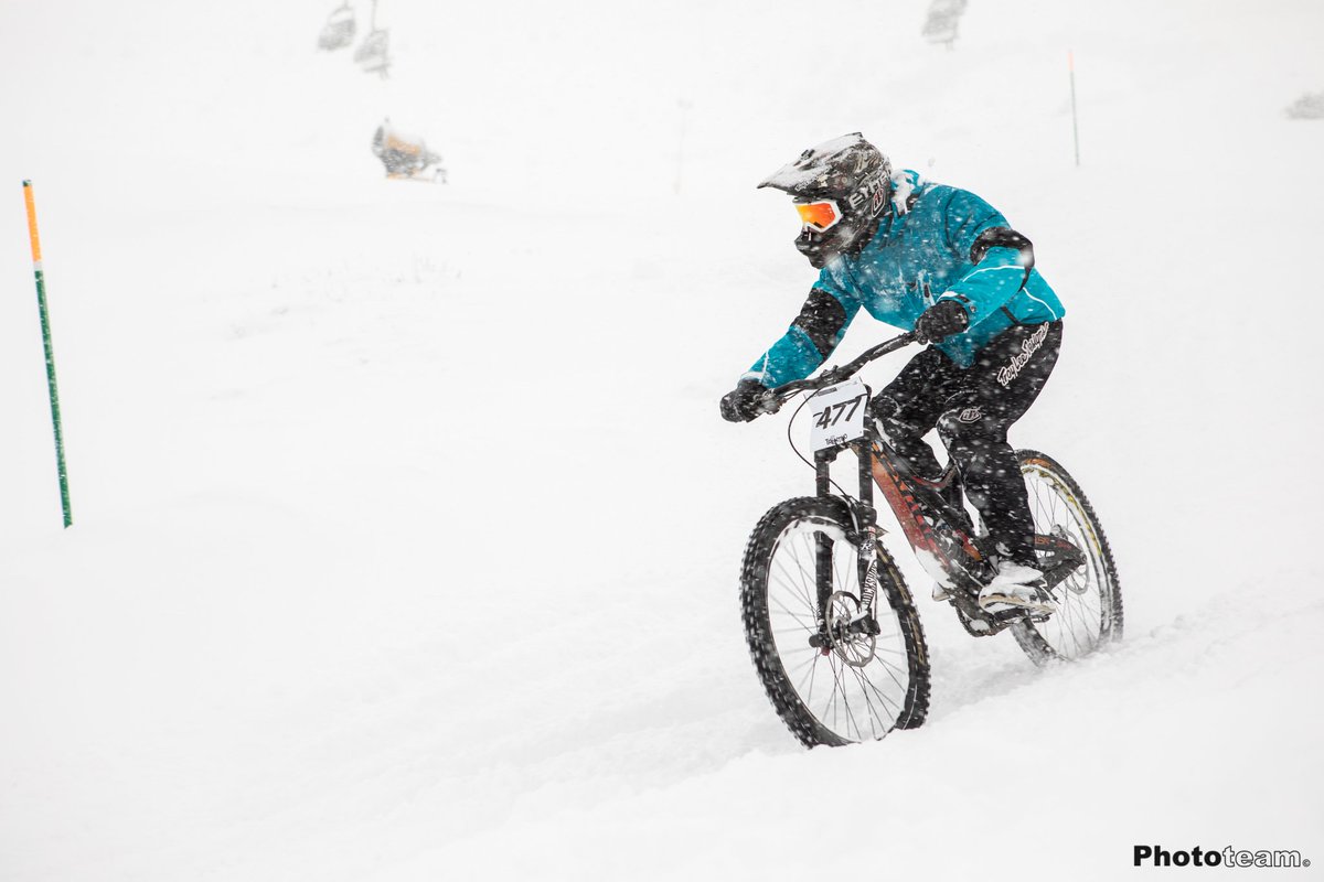 AptValdiSole's tweet photo. E' la settimana de #LAWinterDh: siete carichi per la pazza sfida #dh sulla #neve di #PontediLegnoTonale? Appuntamento sabato 3 marzo! 
Are you ready??
https://t.co/9kTgdZBdjX https://t.co/OfhJFxERVj