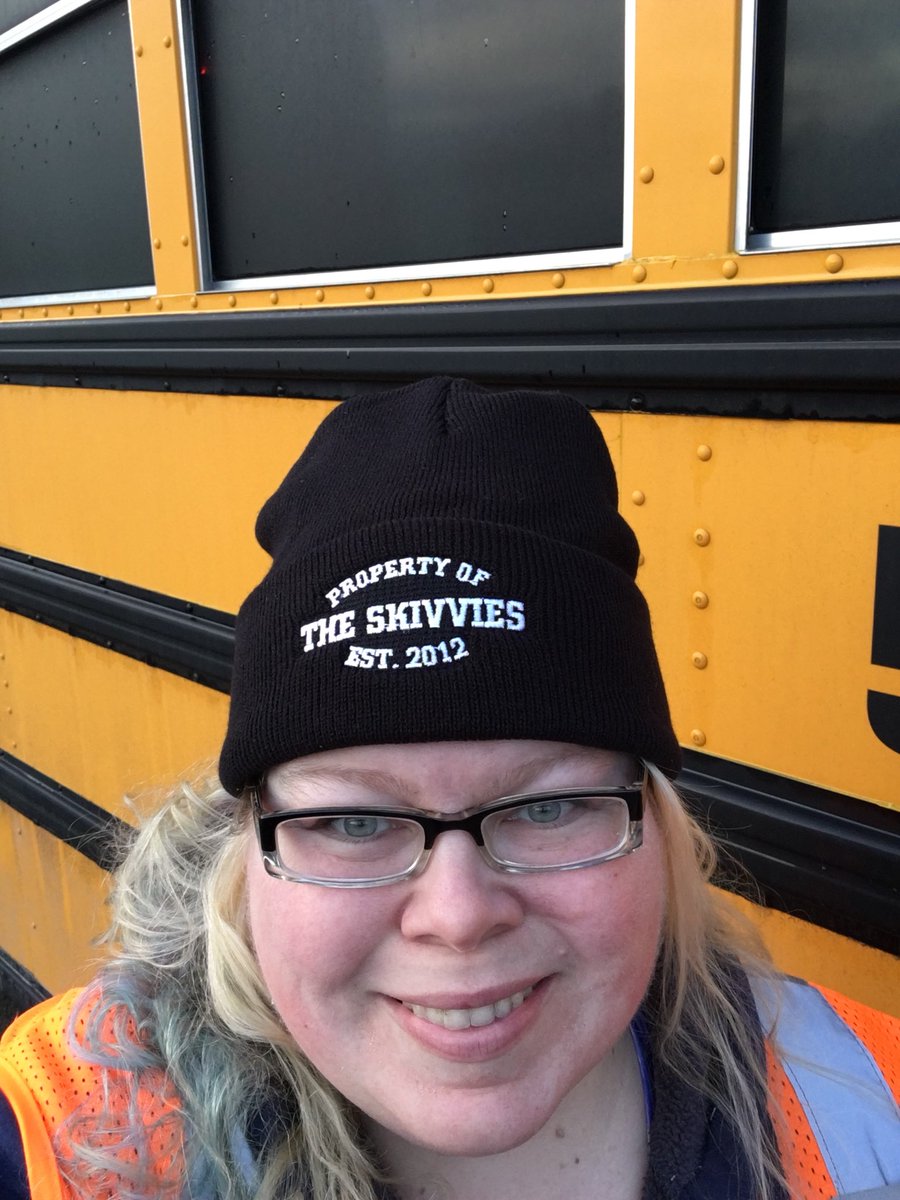 Cookiebun's tweet photo. This time @theskivviesnyc hat is needed for real! ☹️ #WinterHasReturned #NewHat #BackToReality 🌬 https://t.co/3PKIX1fZt7