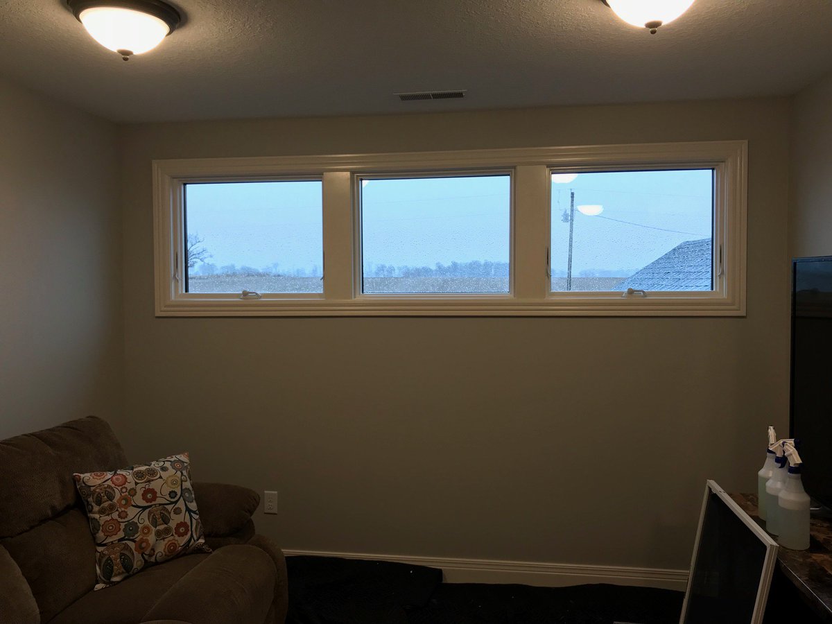 SunControlCtr's tweet image. Our 3M NV -15 and 25 on this beautiful new home is reducing fading, heat, and glare from the sun.