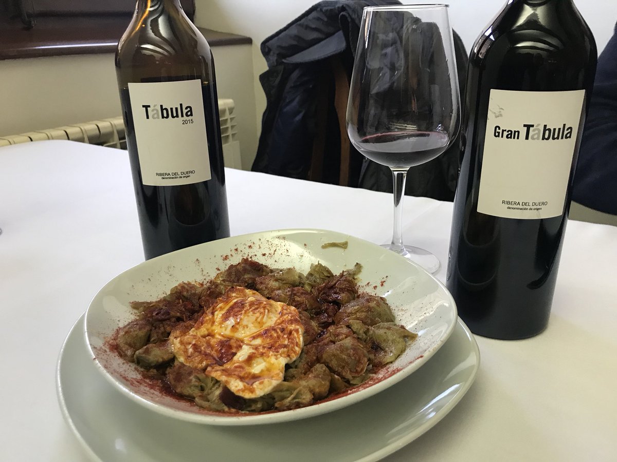 manuelsommelier's tweet photo. #Asador #BrasasySarmientos  #Traspinedo #Riberadelduero #PinchosdeLechazo #impresionante #vino @bodegastabula #Vinazo @DORibera #grancomida #sorprendente #dondeir  #gastronomia  #winelover 🍷🍷🍷🍷🍷🍷🍷🍷🍷 https://t.co/nXOCy12k6B
