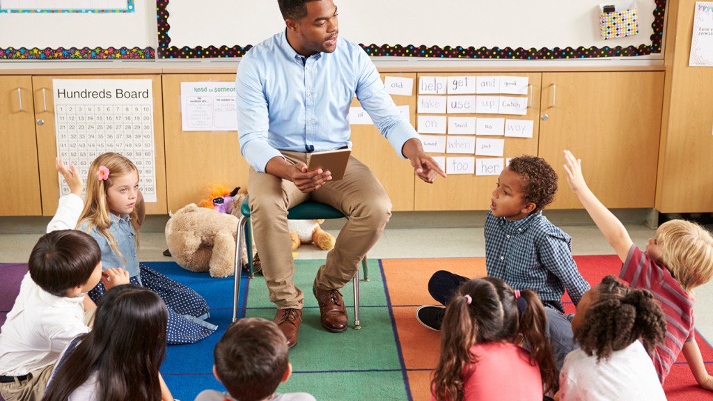 Your kids are learning about race right now—make sure they’re learning the right things—> ow.ly/QeOb30ieOIJ @IjeomaOluo #BlackHistoryMonth