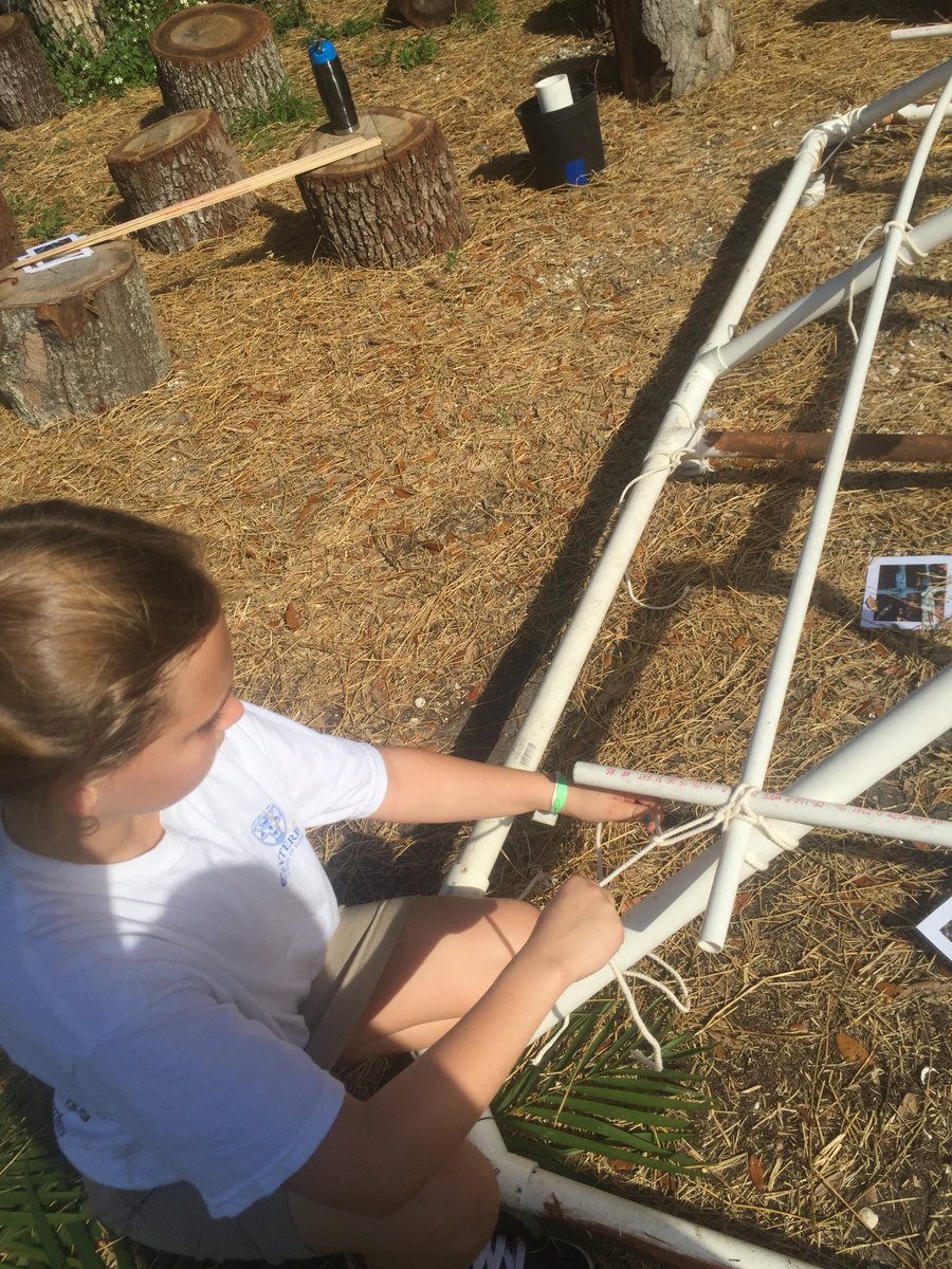 csfedtech's tweet image. Grade 4 @CanterburyFL dig into Florida history, build a Native American hut, knot tying was a hit #STEAMed #makered