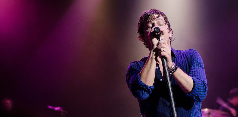 A very happy birthday to the great Rob Thomas!!! 