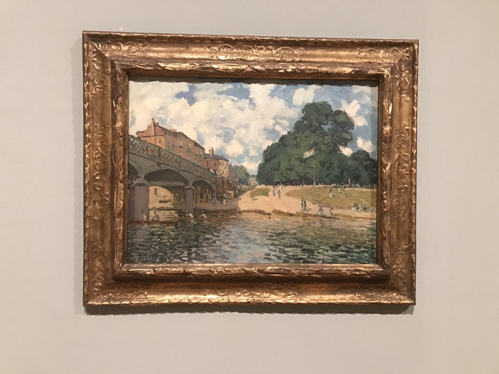Happy ❤️day. I have been offline taking time out to heal from surgery, not helped by colds and then the flu.🤒It delayed my treatment - but I'm finally back on track. 🙌😊After a long time I managed to visit an exhibition, a treat. Is it me or is #rowing everywhere?! #sisley