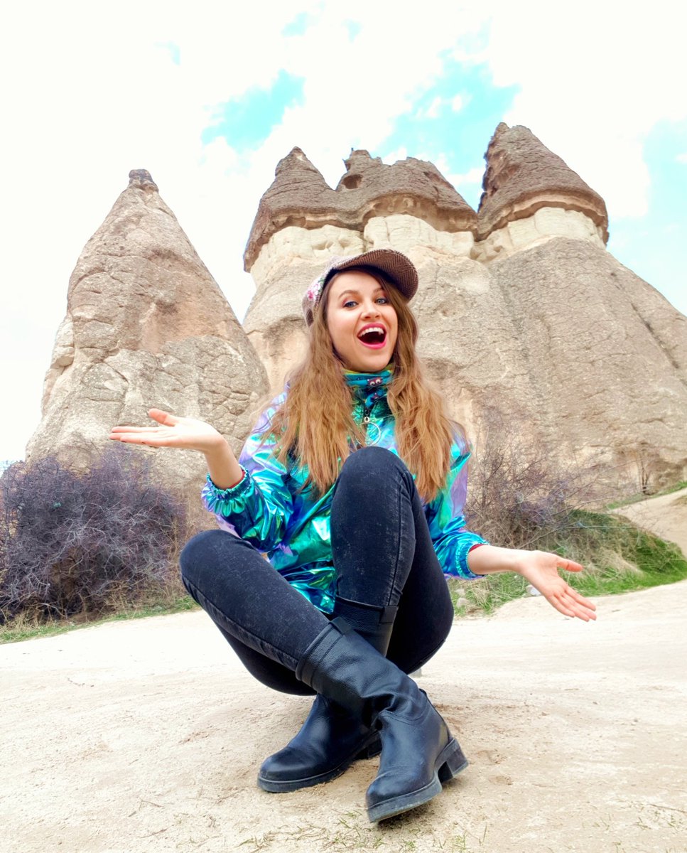 Başka bir gezegendeymişsin gibi hissettiren, dünyanın en büyüleyici ve mistik yerlerinden biridir Kapadokya... ❤ #Cappadocia #Turkey instagram.com/p/BfLWkKcBm5a/