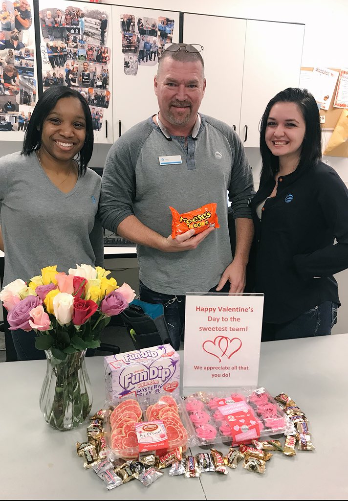 JT_42's tweet photo. Showing Team Mooresville some love today with #sweetstuff and appreciation! #Mightiest #sweetstuff #riddlezrydaz #TMT #MooresvilleMarvels @theriddler704 @rhyneandgrind @AttworkCeleste @MidAtlStatesREx https://t.co/5zyIUZMfWL
