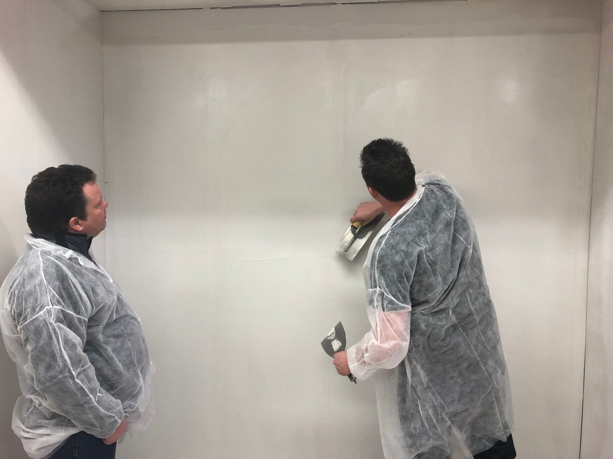 PaintTechUK's tweet photo. Action shots from this morning! @CurrierPlasteri @beissier_UK_IRE @abarbeau44 @WagnerGroupUK #sprayingmakessense #painttech #training https://t.co/1Q9M1EM5ft