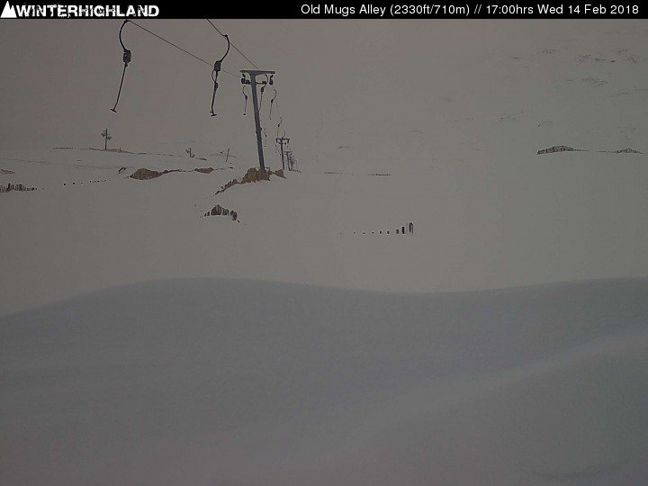 glencoemountain's tweet photo. Snow has been dumping down all day today. Once the weather clears we are going to have epic summit to car park skiing and boarding. #ski #snowboard #glencoe https://t.co/rs1tl9NY4R