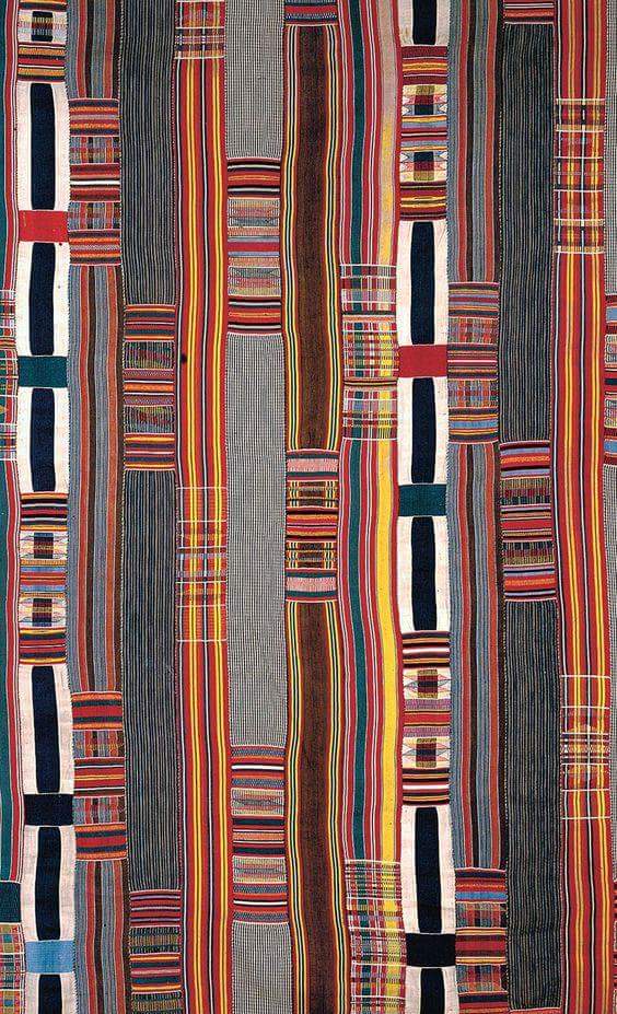 pilotourbano's tweet photo. Detail from a Kente cloth from the Ewe people of Ghana, 19th century, Silk and Cotton, British Museum, London.
@eurios https://t.co/khLOrVju4Q