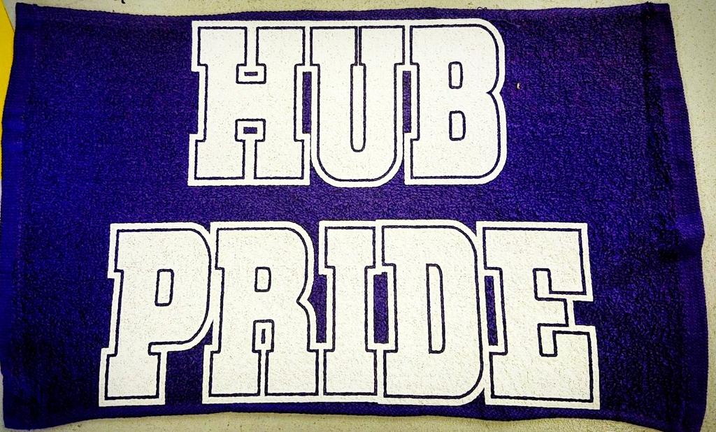 HubCityTakedown's tweet photo. Would like to wish our 4 High School State qualifiers Good luck at the #ihsa State wrestling tournament. We would all love to be down there but some will not be able to attend. To show our support we had these #rallyflags made up that way you know #rochelle is in the HOUSE! https://t.co/BujNcoXehc