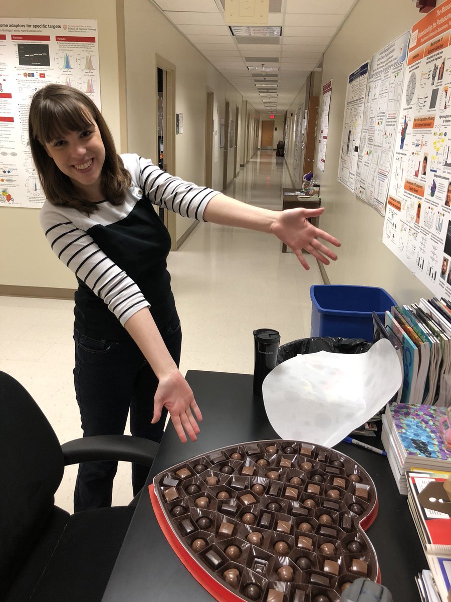 TheMALab's tweet photo. Happy Valentine’s Day! Kimberly loves the lab so much she brought a couple chocolates 🍫 💕👩🏻‍🔬👨🏽‍🔬 https://t.co/EX95Yy9v4w