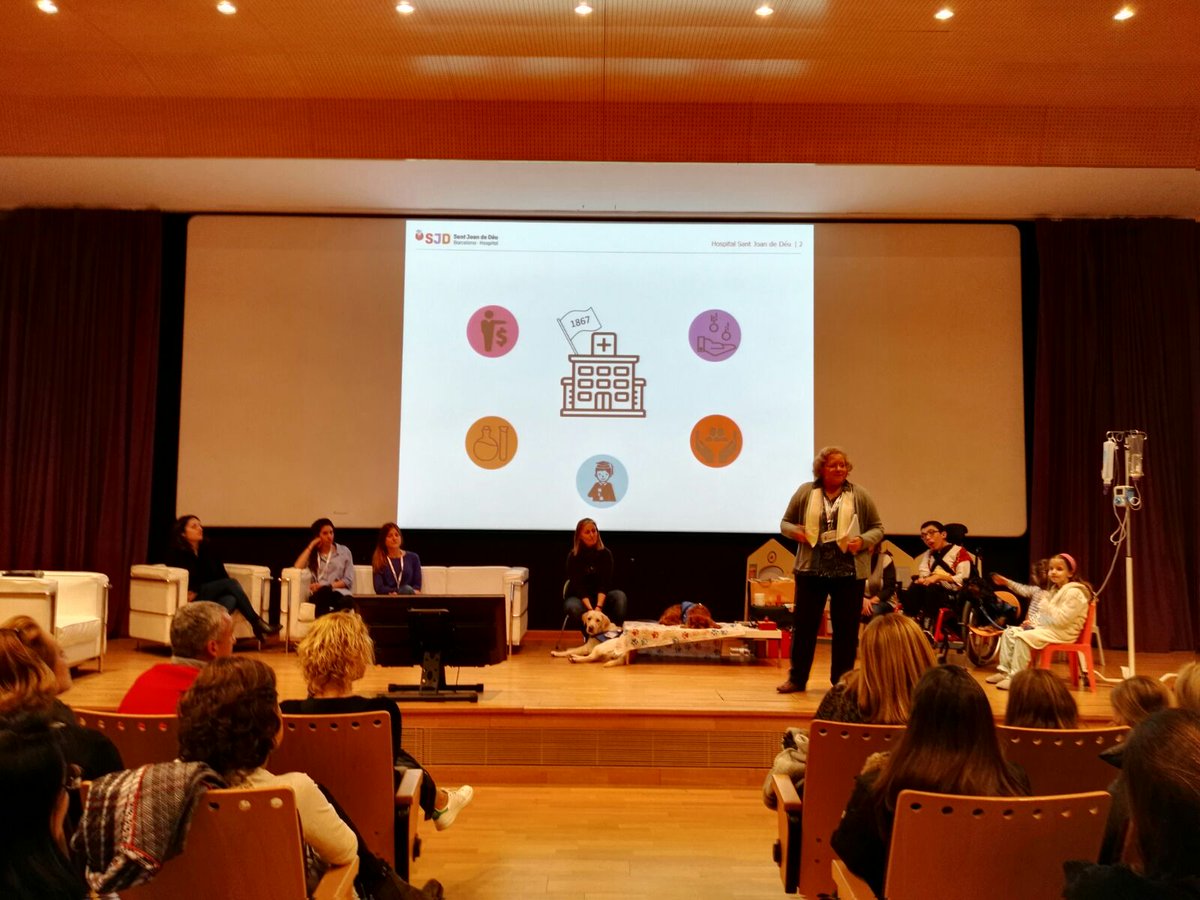 bemypartnercom's tweet photo. Presentación del 1r Estudio sobre intervenciones asistidas con #perros en #pediatría: una nueva forma de brindar apoyo emocional a los niños ingresados. #Evento organizado en el @SJDbarcelona_es con la colaboración de @purina_es y @GRUPO_CTAC.
#Bemypartner #comunicacion https://t.co/ROZ2atgqfh