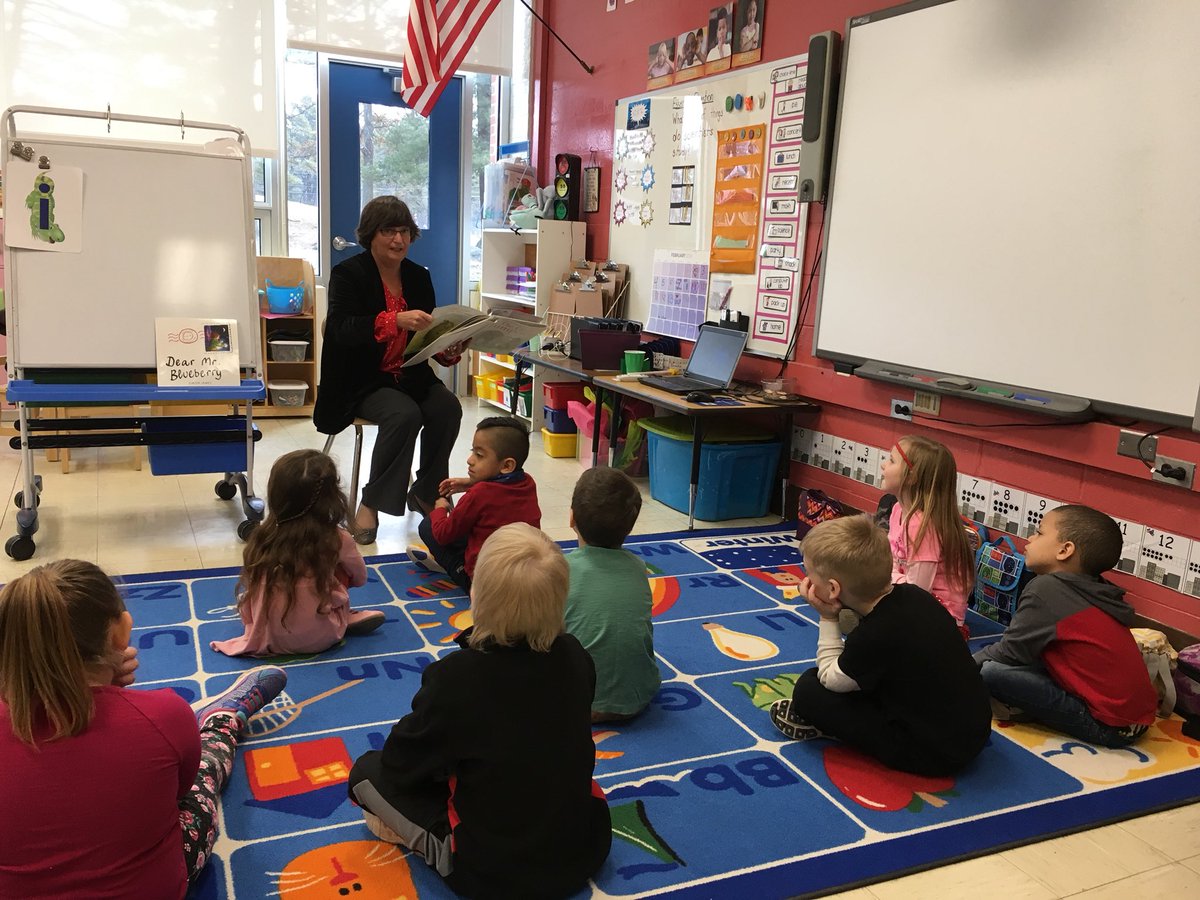 NCESKnights's tweet photo. Thank you NW Chamber of Commerce for another wonderful read-aloud morning. https://t.co/Fz9MxIT7Yr