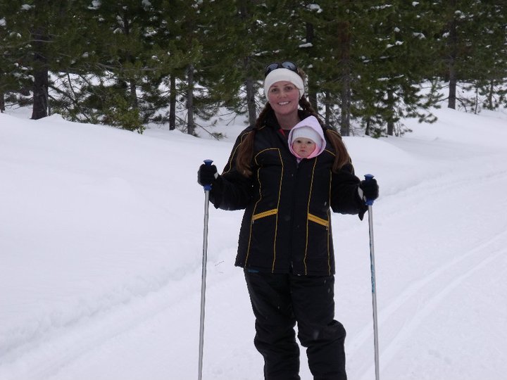 bendjoyproject's tweet photo. Enjoy the outside with loved ones however you can! #bendjoyproject #inbend #winterolympics2038 https://t.co/drEUC8vrcT
