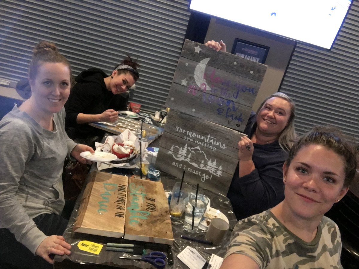 HurlandServices's tweet photo. Paint Nite @HurlandServices Admins.
#ladiesnight #goodtimes Work that feels like #family https://t.co/PkrOSi560M