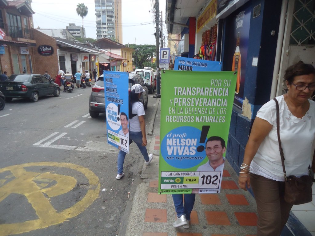 ElProfeVivas's tweet photo. Queremos que todos los llaneros conozcan nuestras propuestas, por la #DefensaDeLosRecursosNaturales, la #ConvivenciaPacífica, la #SeguridadIntegral y la #LuchaContraLaCorrupción.
Este 11 de marzo vote por la Renovación y el Cambio! 
#CoalicionColombia102 #ElProfeVivasMeRepresenta https://t.co/kfqedCvXID