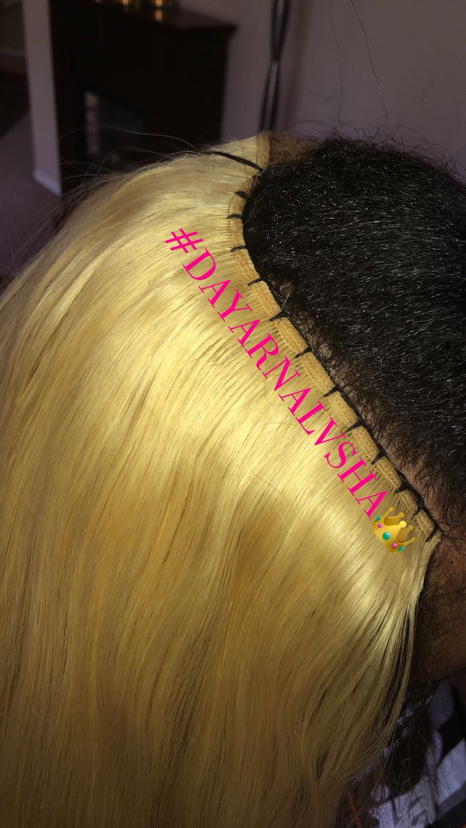 dayarnadesire's tweet photo. BLONDE’S HAVE MORE FUN😏💋.. middle part sew-in blended with her #613hair #DAYARNALVSHA👑 #RTtosupport #bookwithme🔥 https://t.co/0gpJfXCsQV