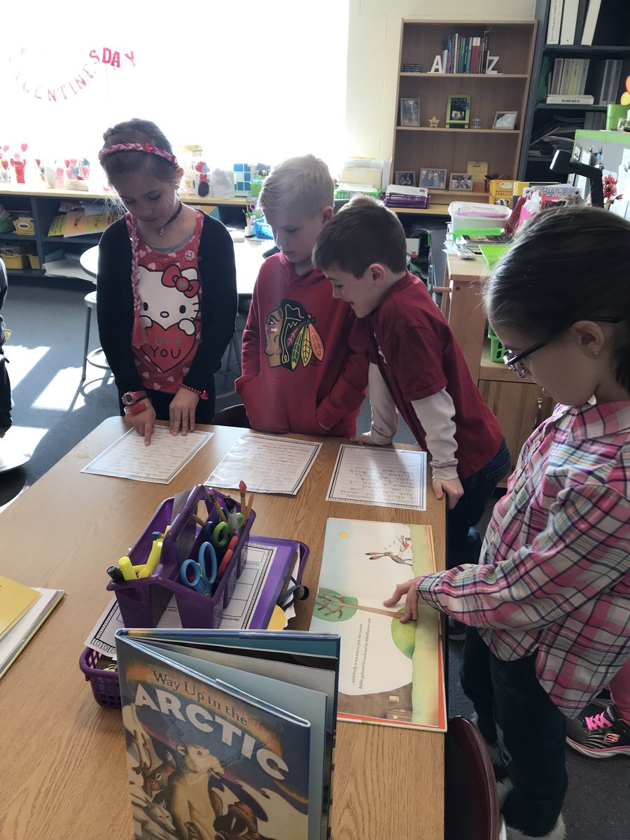 121Schulz's tweet photo. Second graders sharing their opinion writing with others  #KME302 #kanelandpride https://t.co/7TmMMQVUcw