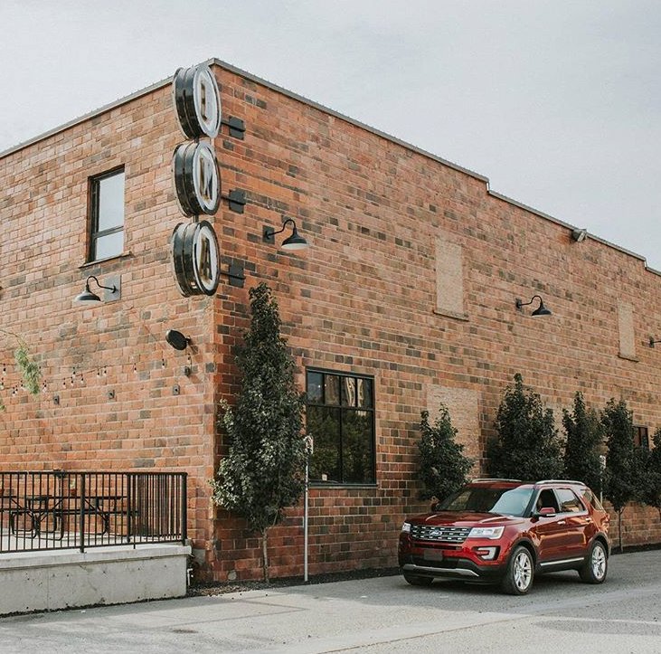 FordProgressive's tweet photo. Stop and stare. We would. #FordExplorer https://t.co/df67XqdjEE