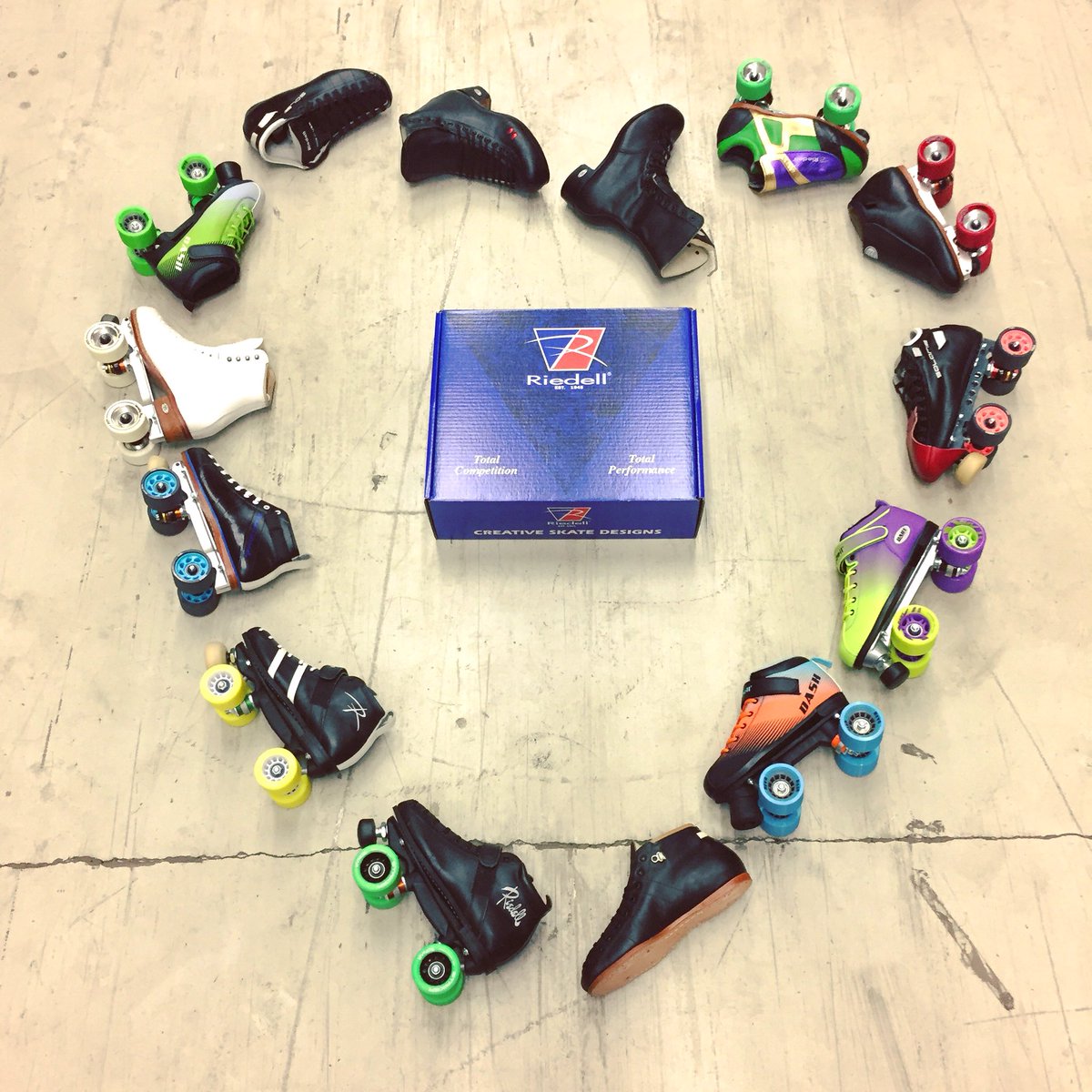 RiedellRoller's tweet photo. We are feeling the love today and hope you are too. Happy Valentine’s Day! 
#valentinesday #riedellskates #riedell #rollerskating #rollerderby #rollerskates #jamskate #rhythmskating #love https://t.co/JjRF2dMGw9