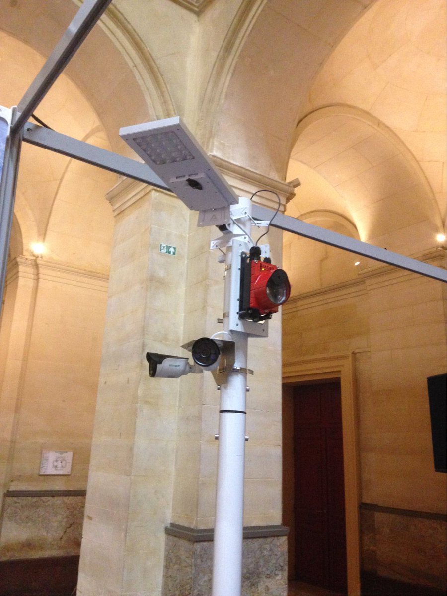 Firefly_LiFi's tweet photo. Firefly LiFi demonstrated the world's fastest commercially available indoor and outdoor #LiFi solutions at the World LiFi Congress in Paris, France. #VisibleLightCommunications #Wireless #WiFi #VLC #WirelessBridges #LightPointe #FireflyLiFI #FireflyWirelessNetworks https://t.co/7VBkqXy7Pv