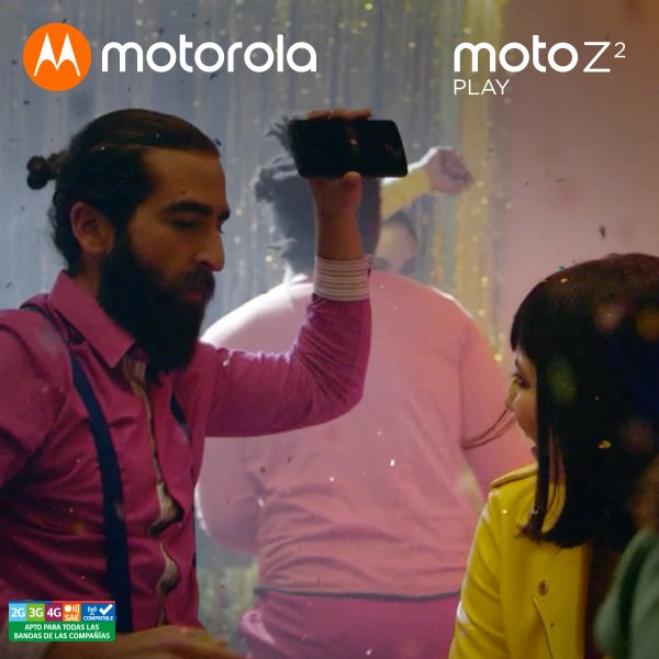MotorolaCL's tweet photo. Los días pasan más rápido cuando disfrutas a todo volumen con el #MotoZ2Play y el #ModJBL2. Encuéntralo en Falabella, WOM y Kioskos Motorola. https://t.co/0CKt8c6gqF