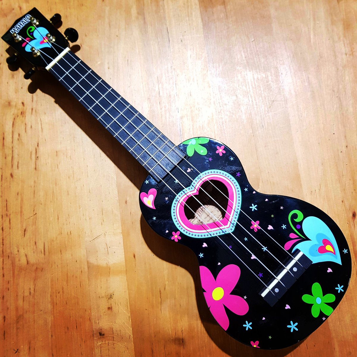 klangfarbewien's tweet photo. We wish you all a Happy Valentine's Day! 💘❤💓💕💖
#valentinesday #valentine #ukulelelove #ukulele #uke #love #heartshaped #musiclove #mahalo #mahaloukulele #love #musicshop #klangfarbe #gasometer #vienna #austria #musicislife #ukulelemusic #acousticmusic #songwriters #14thfeb https://t.co/vJdUqCrcJx