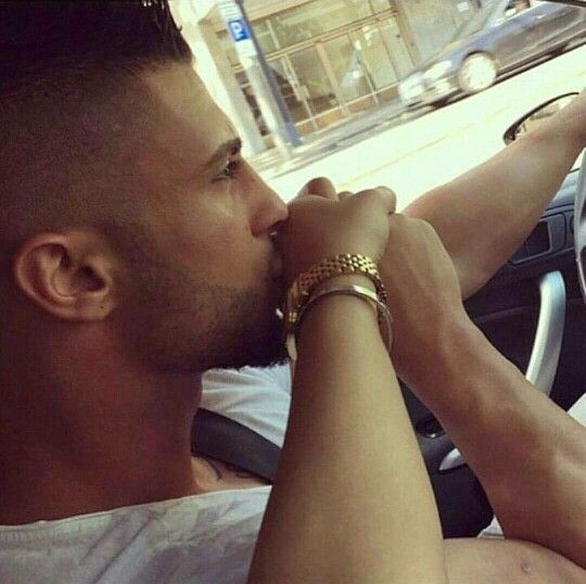 balkan_auto's tweet photo. Doing it right ❤️ Srećan vam dan zaljubljenih https://t.co/mptmIjiO77