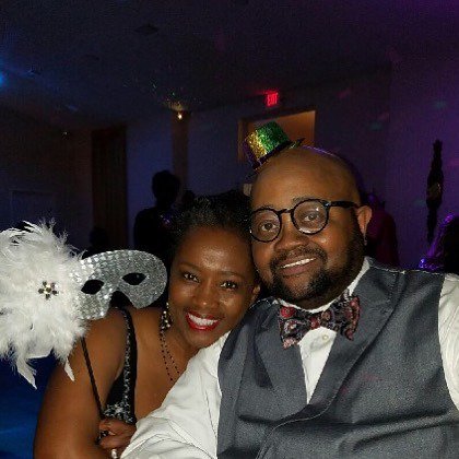 TMarshatjones's tweet photo. Happy Valentine’s Day! #meandhubby #mybackbone #loveday #twitter #thatsdarling #thatssodarling #liveauthentic #makemoments #theeverydaygirl #theeverygirl #flashsofdelights #flashofdelight #persuepretty #bloggersdoitbetter #lifestyleblog https://t.co/JvaI0vhKFW
