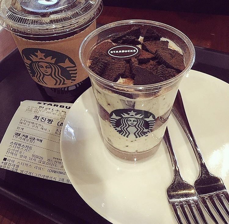 sweetroad5's tweet photo. 韓国のスターバックス限定の「シェイククッキー」✨ https://t.co/7RdpCGu331