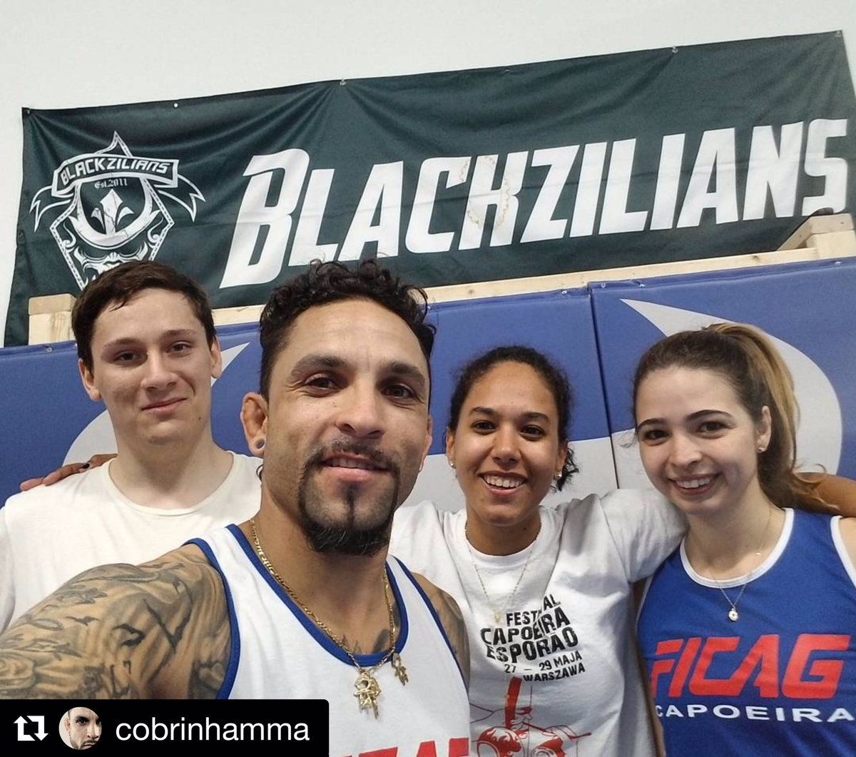 blackzilians's tweet photo. GREAT NEWS IS COMING FOR MARCH !
------------------------------------
🤸🏻♀️CAPOEIRA 🤸🏾♂️@cobrinhamma
------------------------------------
📥INFO: info@blackzilians.com
------------------------------------
#capoeira #cultura #dssportsplex #blackzilians #cobrinhamma https://t.co/XaINghQnwq