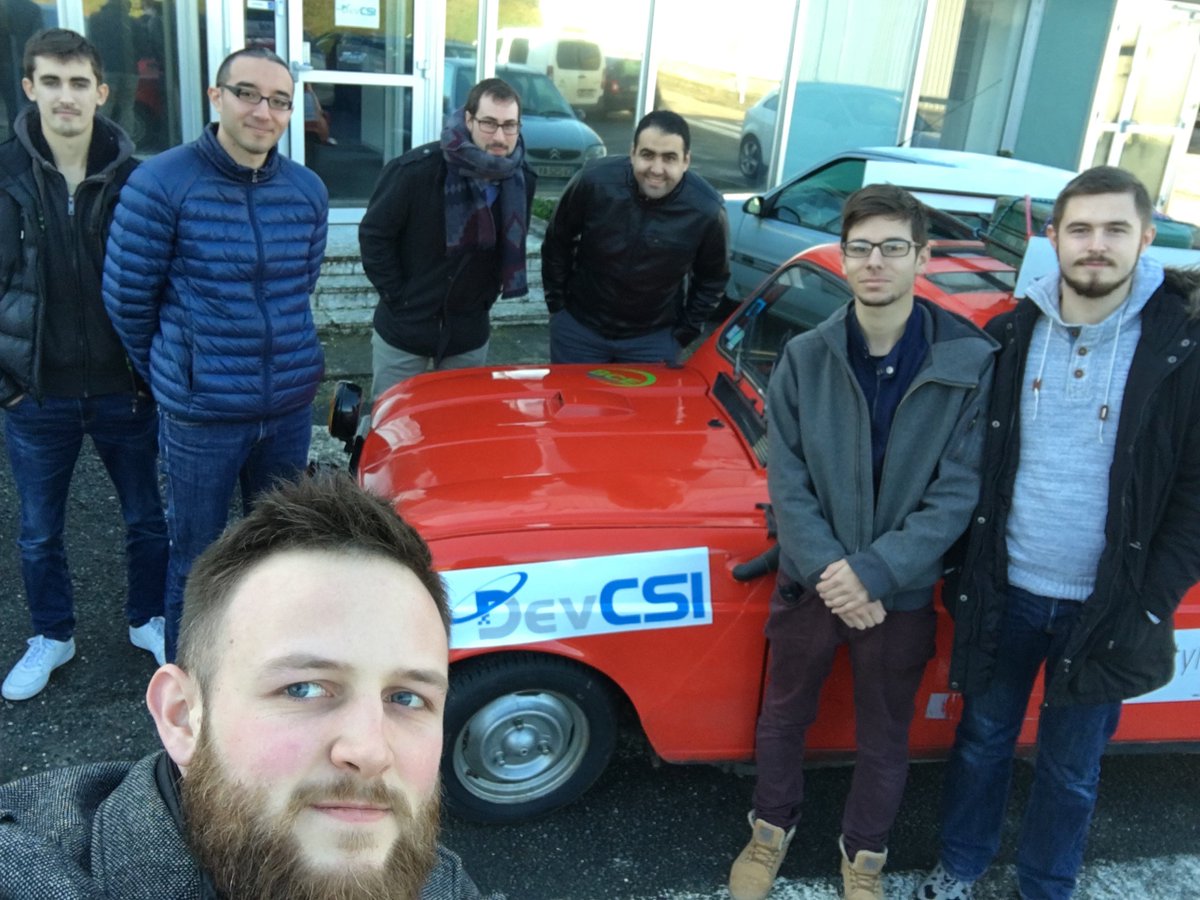 DevCSI_Systems's tweet image. 🗓️Le grand départ pour le #4LTrophy2018, c&apos;est demain ! 😎
Derniers réglages avant l&apos;aventure pour Mathieu Carles et Thibault Therry de la  team #TheCarlyptus sponsorisée par #DevCSI ! 🔧👍
@4L_Trophy @Enfantsdudesert #RallyeSolidaire #DestinationMaroc