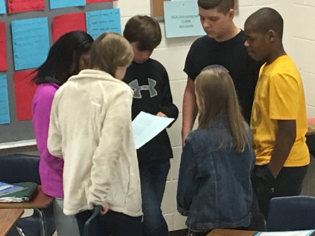 connieAJ22's tweet image. Students on a GOOSECHASE locating claim and evidence in argument text
@CMSCardsWSFCS                    #funinlearning #accountabletalk               #evidenceinlearning