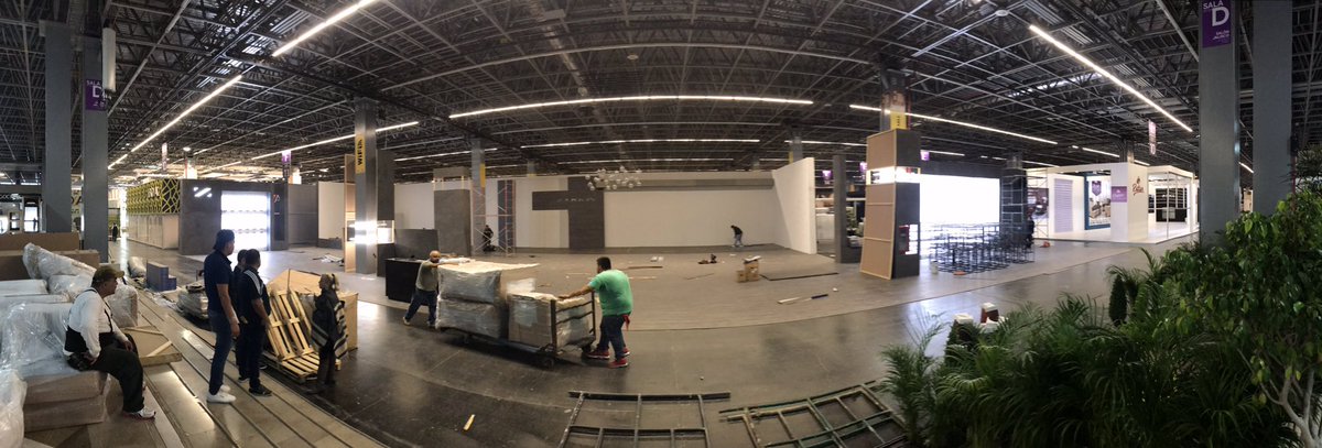 BuffaloAzulGDL's tweet photo. Hoy nos toca Expo GdL #ExpoMueble #Dimueble #gdl #BuffaloAzulStudios https://t.co/kVTJMJxwKZ