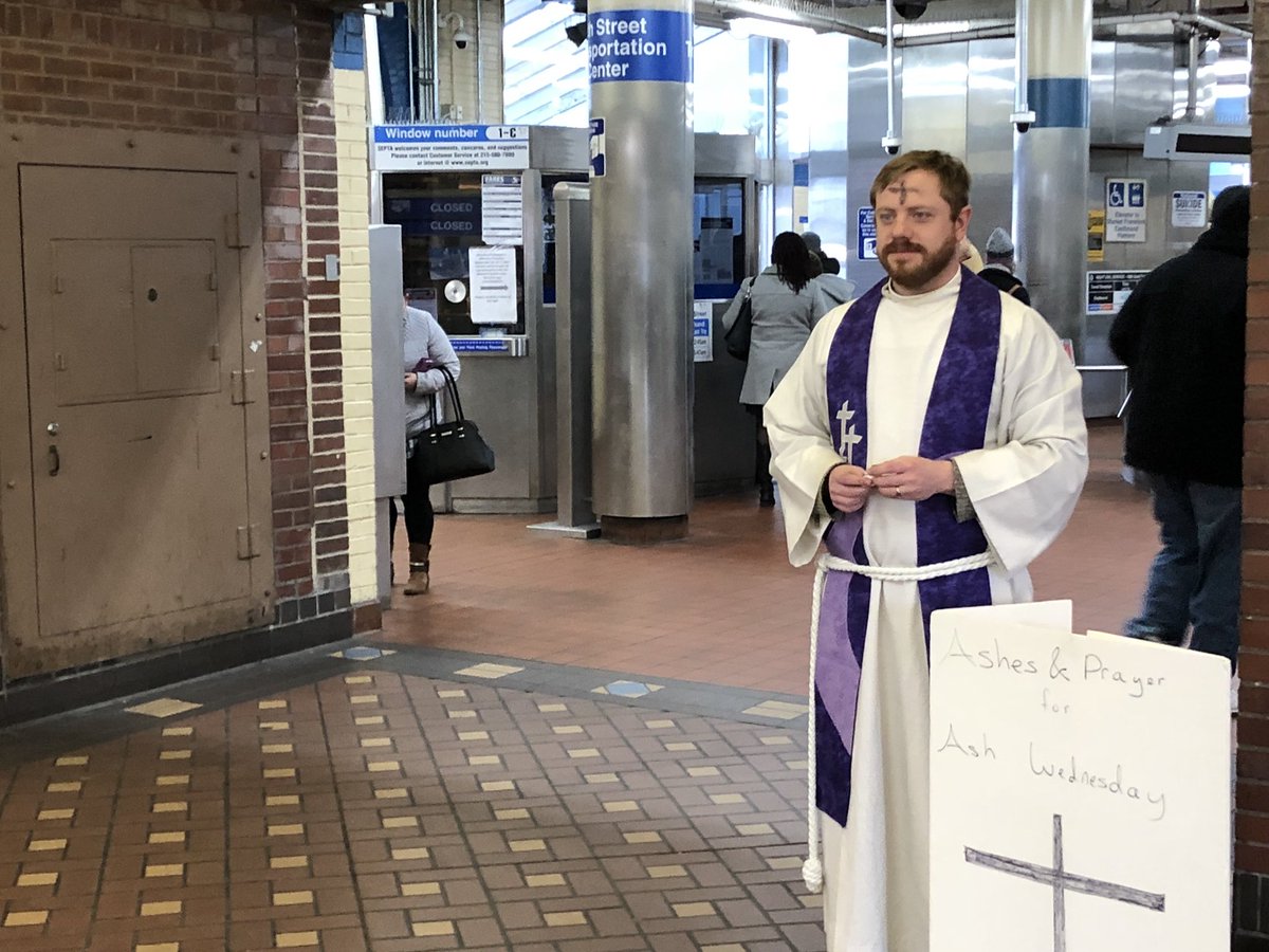 PriestPulse's tweet photo. #AshesToGo at 69th St Station in Upper Darby https://t.co/0I1AJn7I82