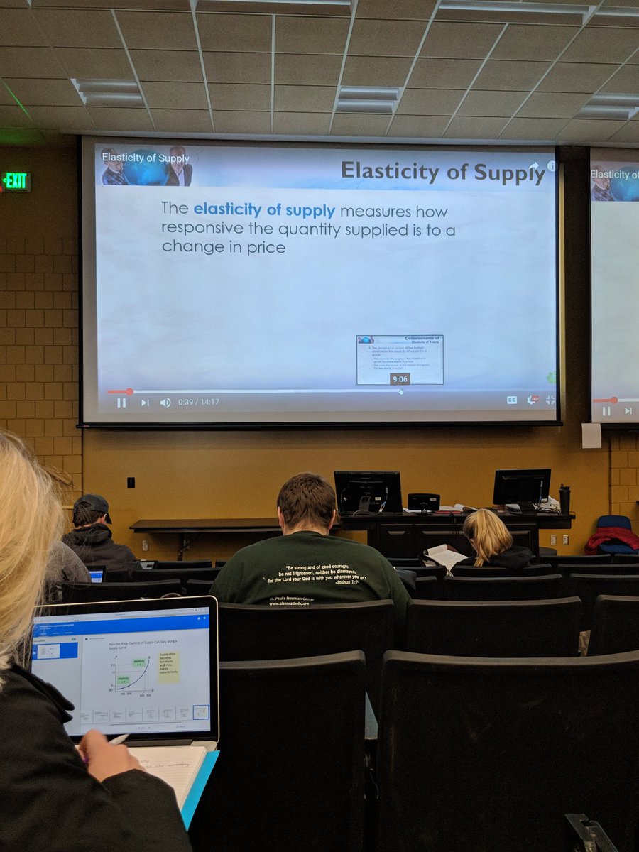 frankm1ller's tweet photo. Number one hit on the "Pet Peeves" list during a college lecture- Professors leaving the curser on the navigation bar. https://t.co/7kvXQmA71S