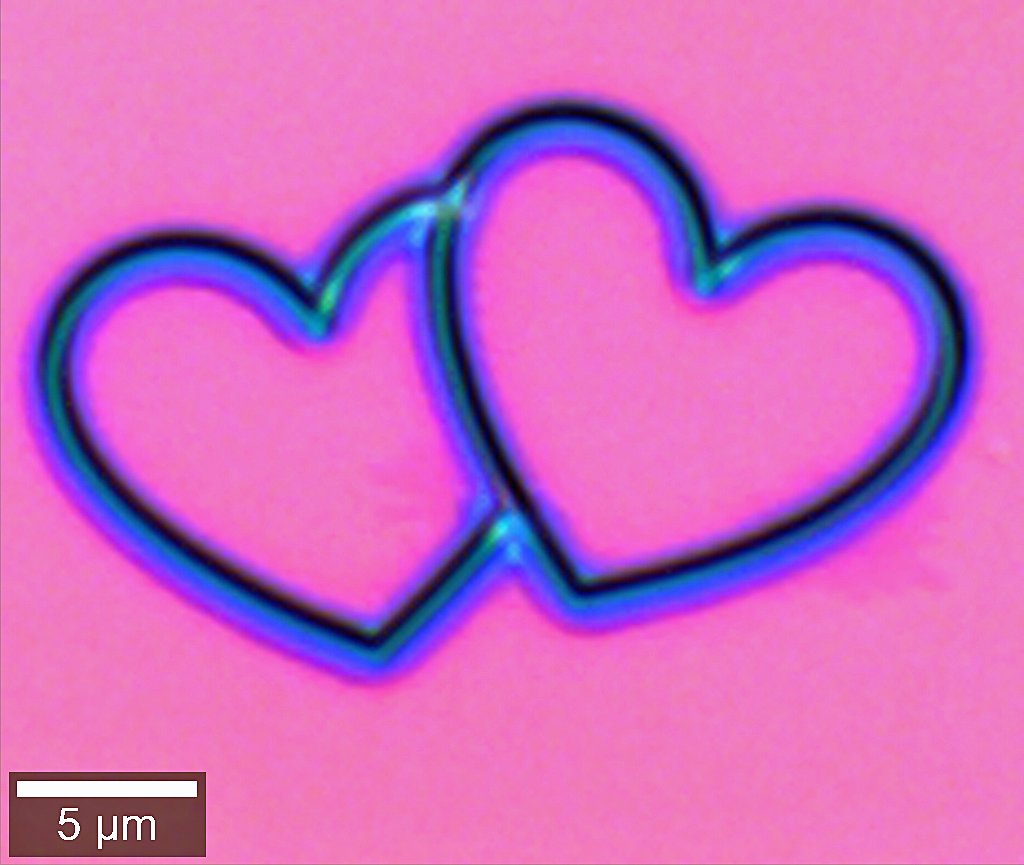 Heartfelt photolithography from @WITecRaman – Share the Love! #ValentinesDay #Valentinstag #Valentinstag2018  #ValentinesDay2018