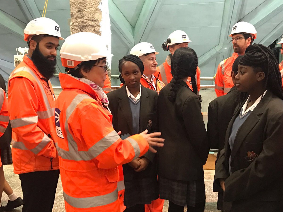 engineeringgov's tweet image. Bringing young people face to face with engineering role models and experiences is a great way of showing them the variety and creativity of the profession - from projects like @InspiringTF to @FLLUK - find out how you can get involved in #yoe at yearofengineering.gov.uk