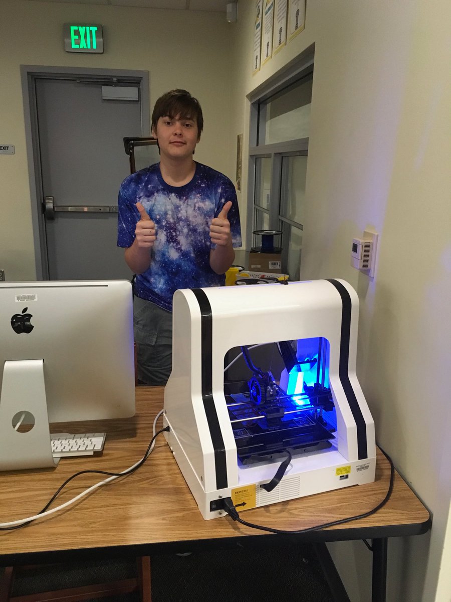 MillerMSlibrary's tweet image. 2n Success at the 3D printer.  #RUSDlearns