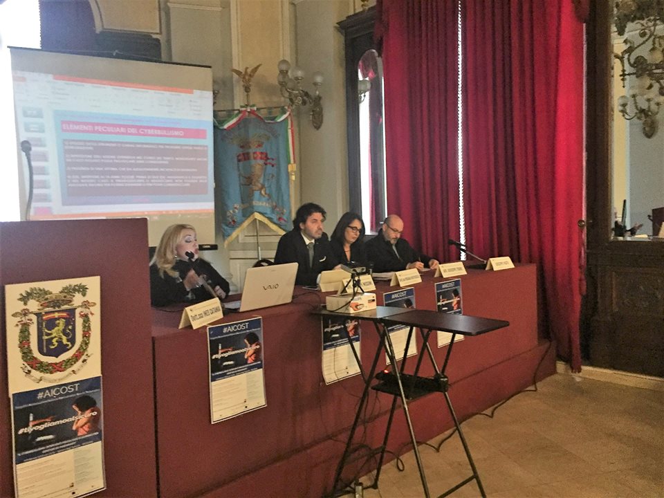 aicostorg's tweet photo. IL CYBERBULLISMO: INTERVENTI PSICOLOGICI E GIURIDICI PER GENITORI ED INSEGNANTI
Messina, 9 Febbraio 2018 ore 15:00  Palazzo degli Specchi https://t.co/qSUCVP510u