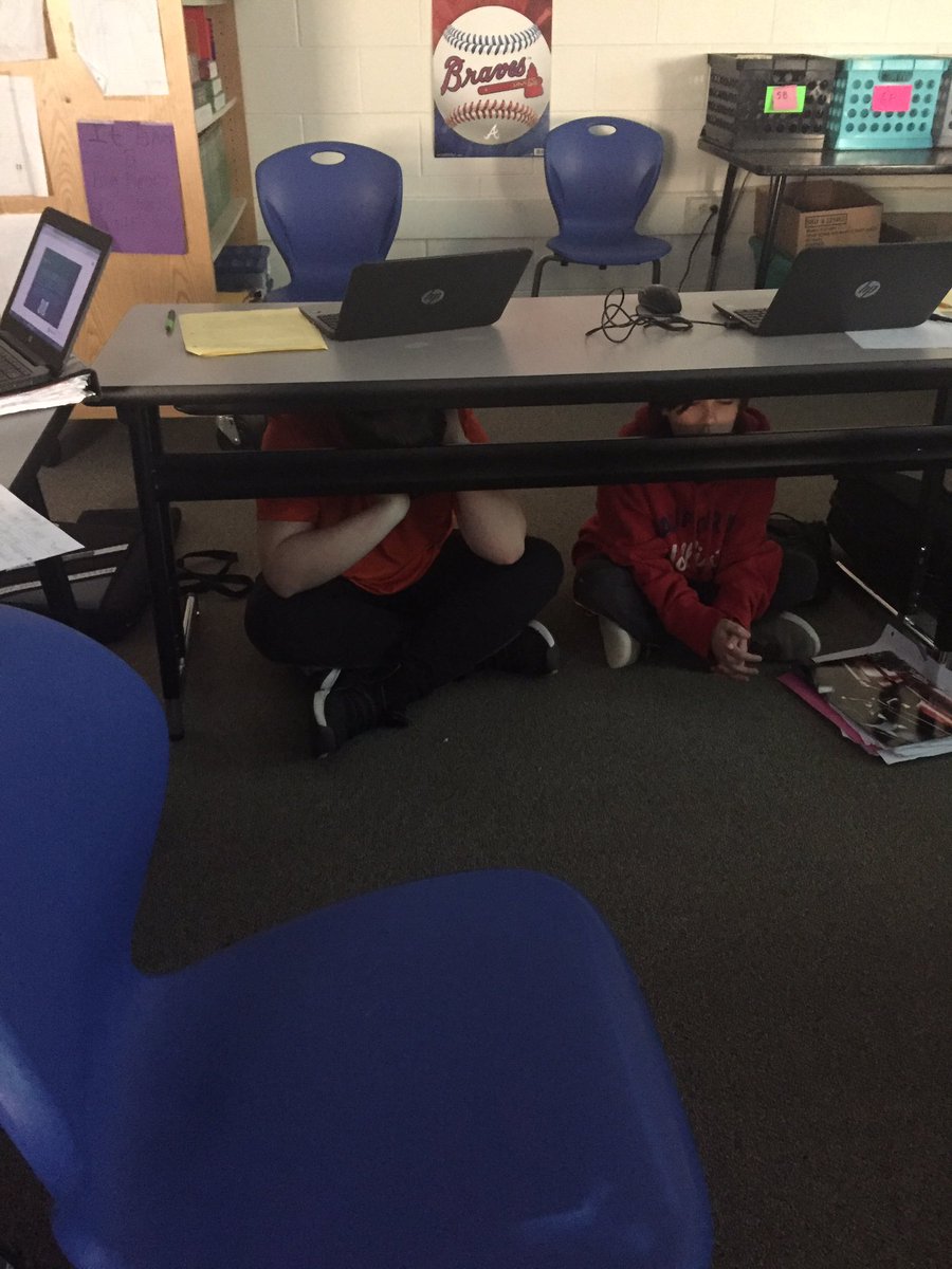 6th grade experiencing trench warfare. #Bathschoolsrock #ves__panthers