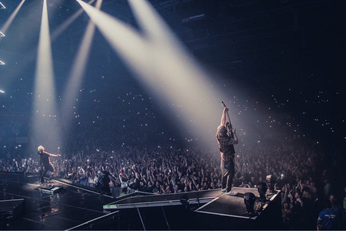 thescript's tweet image. Halfway through our UK dates on the #FreedomChildTour, what a kickass time!! 👊🏻 Who's still got their show to come to?