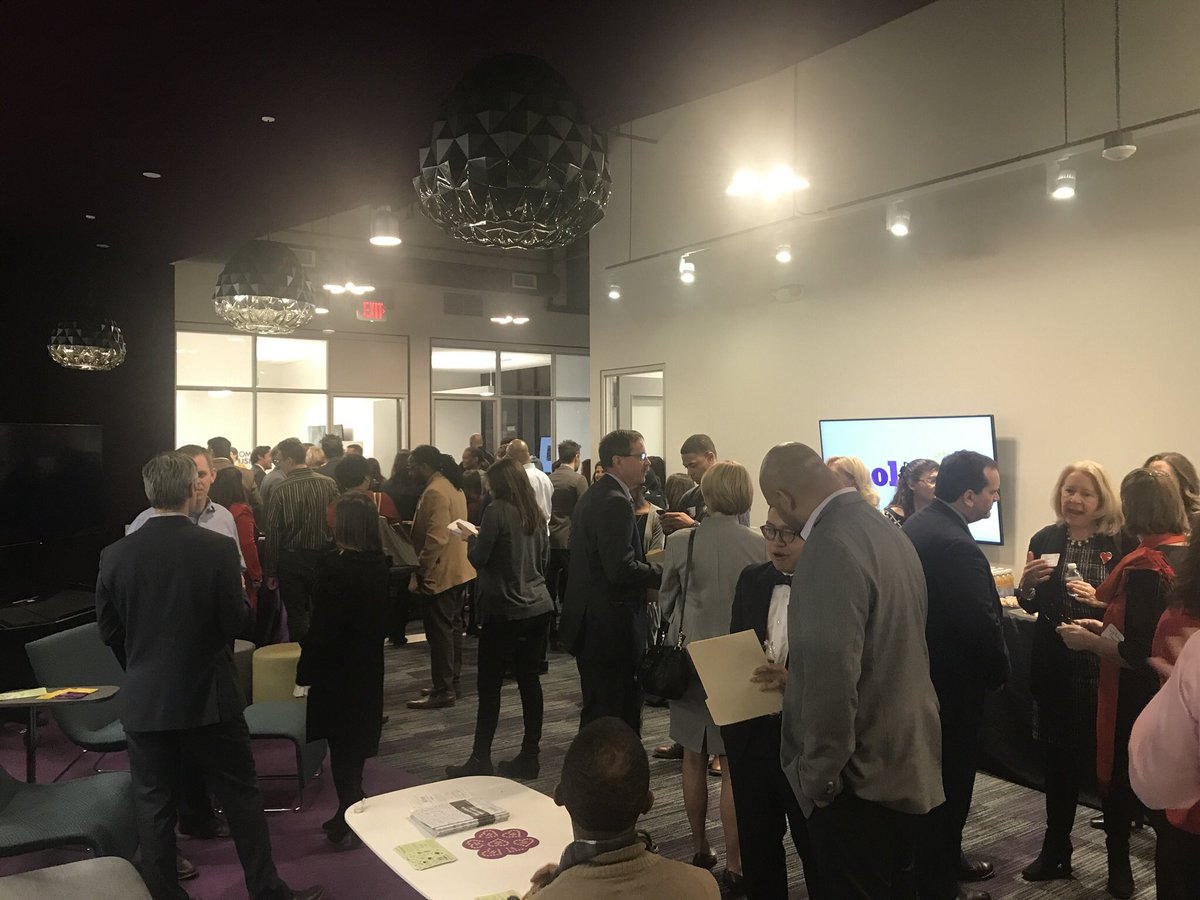 UrbInnovation21's tweet photo. Great turnout for grand opening of @Colab18pgh to drive inclusive innovation, community engagement and entrepreneurship on the Northside. #CoLab18 https://t.co/o0lMQyoPSF