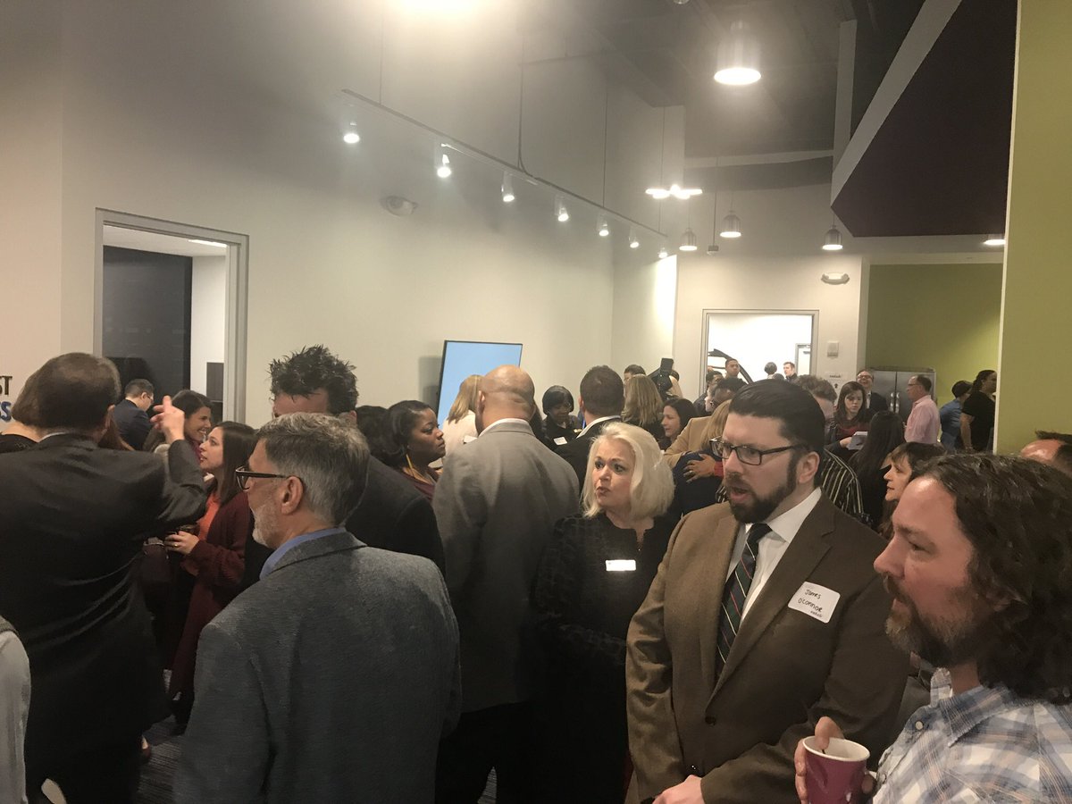 UrbInnovation21's tweet photo. Great turnout for grand opening of @Colab18pgh to drive inclusive innovation, community engagement and entrepreneurship on the Northside. #CoLab18 https://t.co/o0lMQyoPSF