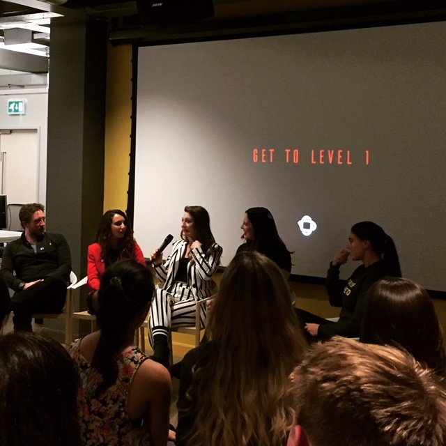 HeavyWait tweet media