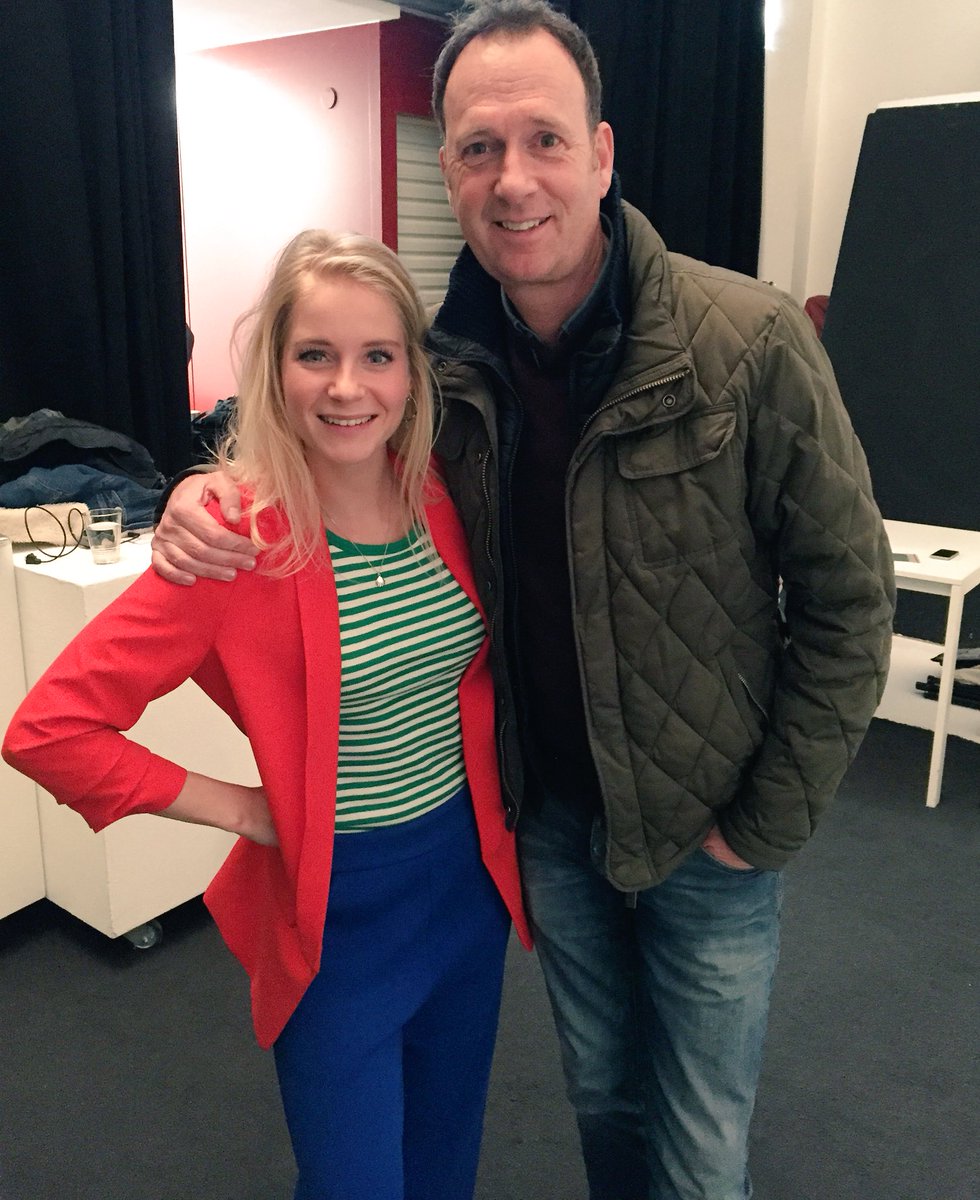 Vandaag wordt <a href="/janoukkelderman/">Janouk Kelderman</a> rondgereden door <a href="/jochemvang/">Jochem van Gelder</a> als VIP chauffeur. Hoe leuk is dat! #binnenkortoptv #vangeldervipvervoer #janouk #ntr #klokhuis @rtvgelderland