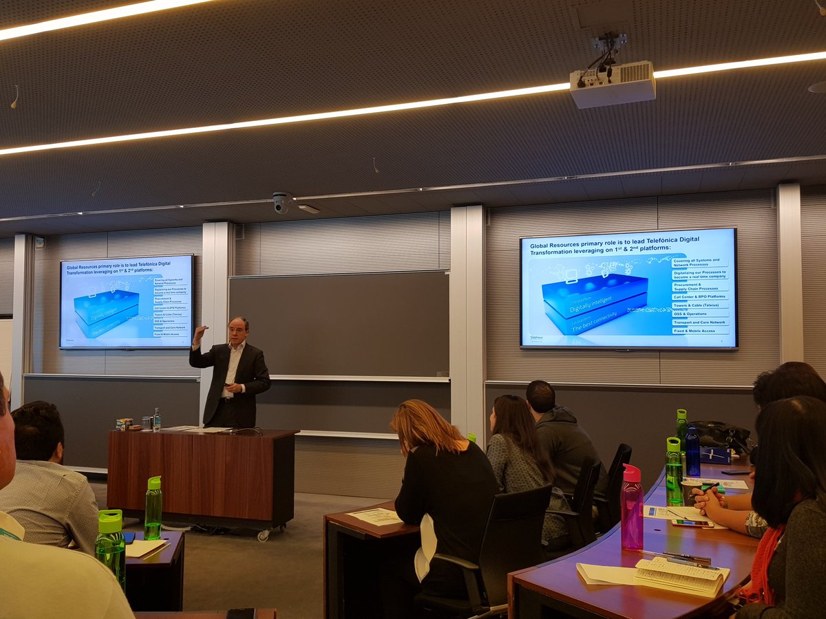 mjruizgarcia's tweet photo. #ertef @UniversitasTef presentación de Guillermo Ansaldo https://t.co/XtS8vBcssi