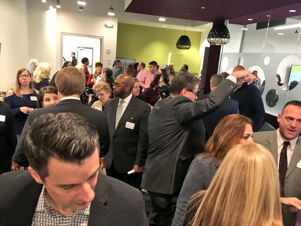 SunannaC's tweet photo. “#Pittsburgh is 5 years ahead of everyone else. We’re about the future.” -@ACE_Fitzgerald on #colab18. Standing room only at the grand opening! HUGE congrats to Amber &amp; everyone at @ONENorthside &amp; partners for making the #Northside even better. #inclusiveinnovation ⭐️ https://t.co/EZXSYYnX7l