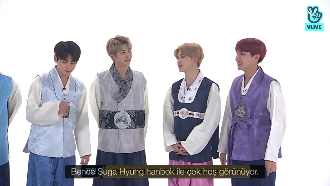 soullessugax's tweet photo. Why!?!?!!!
#iHeartAwards #BestBoyBand #BTS @bts_twt #ARMYSelcaDay #1YearOfSpringDay #BTSARMY #BestFanArmy https://t.co/BGoBUzHhl0